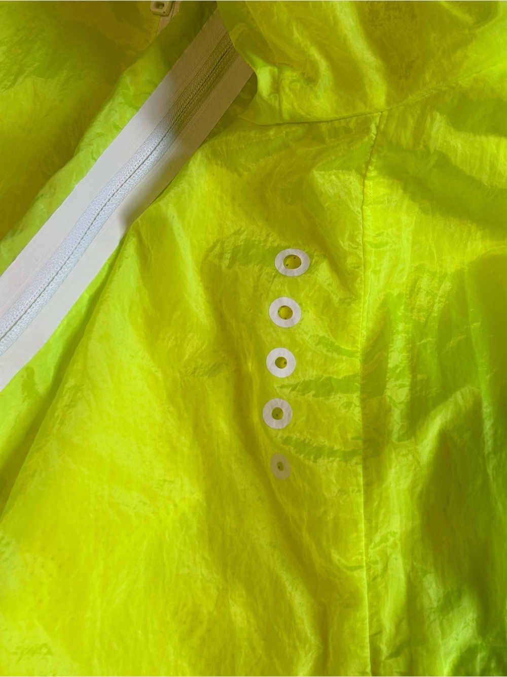 Nike Aeroshield Running Jacket Volt Yellow Hidden Hood Women’s M - Picture 14 of 16